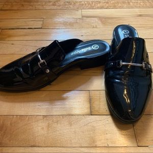 Bella Vita Black Patent Babs II Mules Size 10